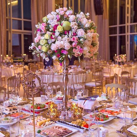 เจดับบลิว แมริออท อับเชอรอน บากู Hotel ภายนอก รูปภาพ A wedding reception